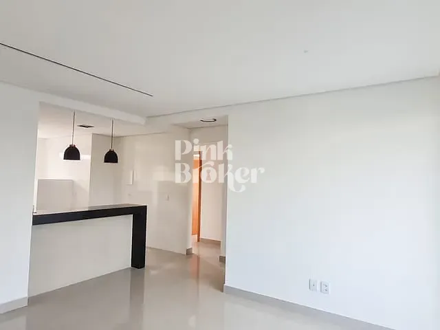 Apartamento 3 quartos e 2 banheiros, à venda, no bairro Cabral em Contagem