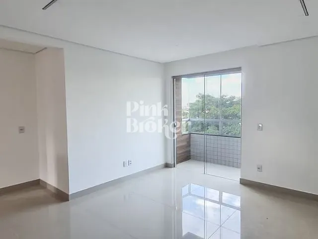 Apartamento 3 quartos e 2 banheiros, à venda, no bairro Cabral em Contagem