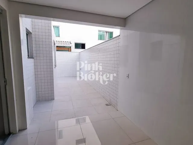 Apartamento 3 quartos e 2 banheiros, à venda, no bairro Cabral em Contagem