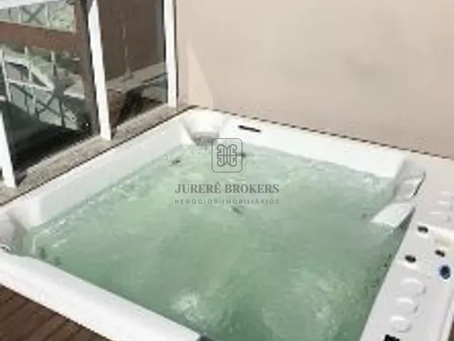 Cobertura / Penthouse 3 quartos e 2 banheiros, à venda, no bairro Jurerê em Florianópolis