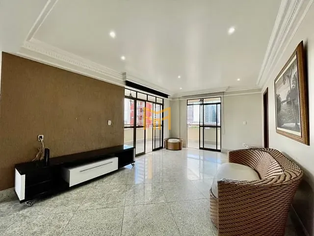 Cobertura / Penthouse com 505m² 3 quartos e 5 banheiros, à venda ou para alugar, no bairro Umarizal em Belém