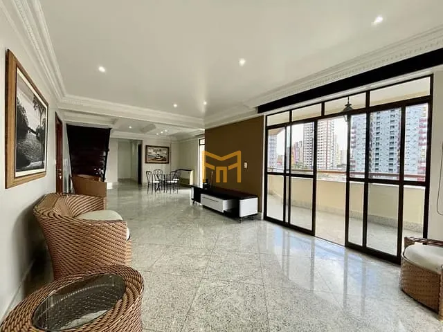 Cobertura / Penthouse com 505m² 3 quartos e 5 banheiros, à venda ou para alugar, no bairro Umarizal em Belém