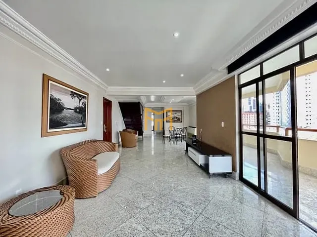 Cobertura / Penthouse com 505m² 3 quartos e 5 banheiros, à venda ou para alugar, no bairro Umarizal em Belém