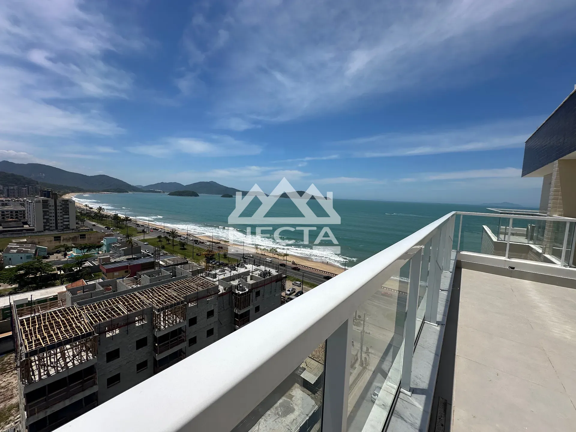 Cobertura, 3 quartos, 192 m² - Foto 2