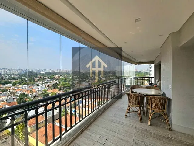 Cobertura / Penthouse 4 quartos e 6 banheiros, à venda, no bairro Vila Nova Conceição em São Paulo