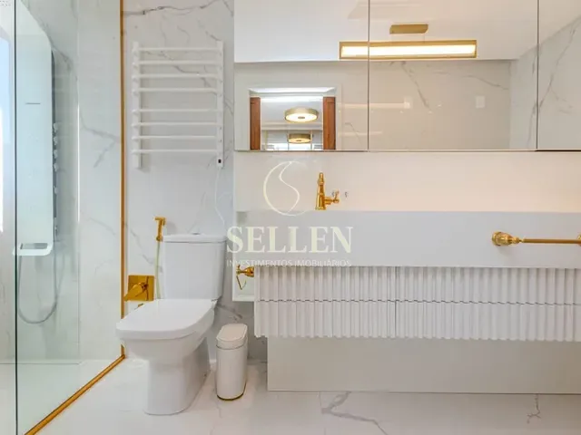 Cobertura / Penthouse 3 quartos e 4 banheiros, à venda, no bairro Centro em Balneário Camboriú