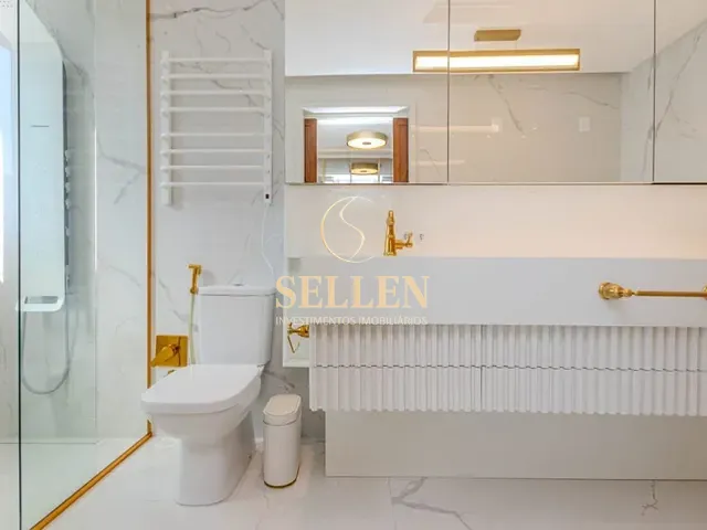 Cobertura / Penthouse 3 quartos e 4 banheiros, à venda, no bairro Centro em Balneário Camboriú