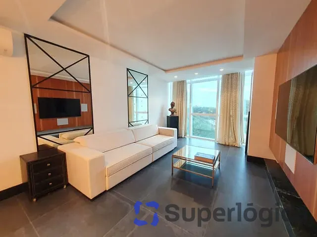 Cobertura / Penthouse com 324m² 3 quartos e 4 banheiros, à venda, no bairro Pioneiros em Balneário Camboriú