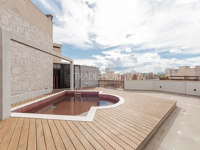 Cobertura / Penthouse com 840m² 4 quartos e 6 banheiros, à venda, no bairro Batel em Curitiba