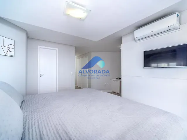Cobertura / Penthouse com 713m² 5 quartos e 6 banheiros, à venda, no bairro Centro em Balneário Camboriú