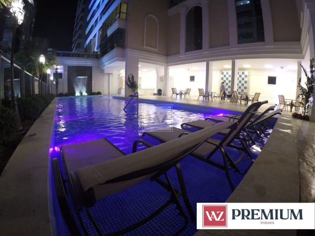 Cobertura / Penthouse com 442m² 4 quartos e 5 banheiros, à venda, no bairro Meia Praia em Itapema