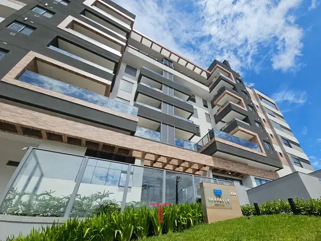 Cobertura / Penthouse com 318m² 3 quartos e 4 banheiros, à venda, no bairro Mossunguê em Curitiba