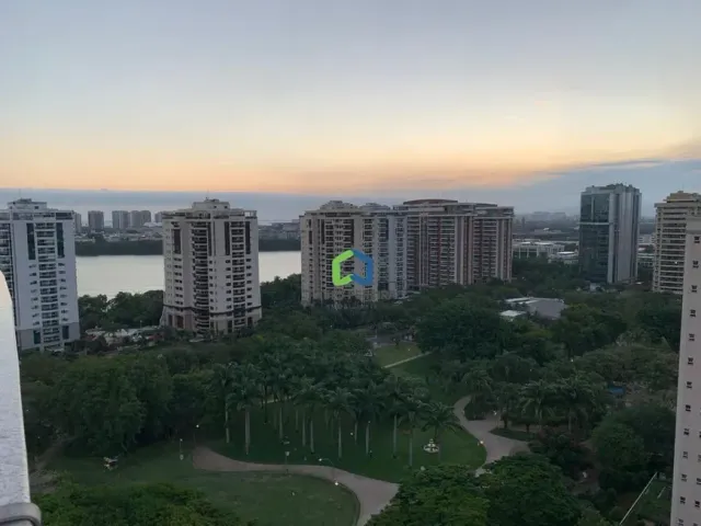 Cobertura / Penthouse com 205m² 3 quartos e 3 banheiros, à venda, no bairro Barra da Tijuca em Rio de Janeiro