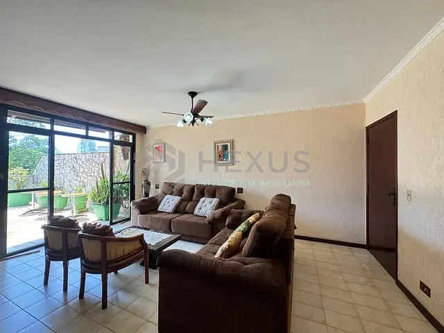Cobertura / Penthouse 3 quartos e 2 banheiros, à venda, no bairro Tombo em Guarujá