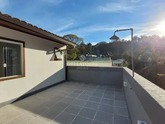 Cobertura / Penthouse com 14915m² 3 quartos e 3 banheiros, à venda, no bairro Pimenteiras em Teresópolis