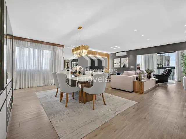 Cobertura / Penthouse 3 quartos e 4 banheiros, à venda, no bairro Centro em Itajaí