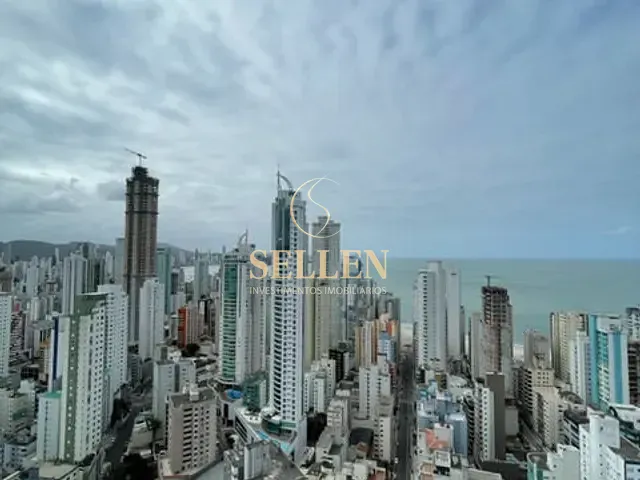 Cobertura / Penthouse com 347m² 3 quartos e 5 banheiros, à venda, no bairro Centro em Balneário Camboriú