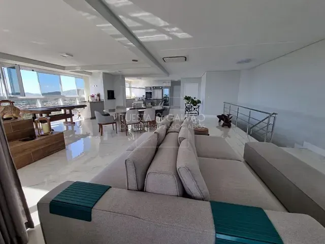 Cobertura / Penthouse com 278m² 4 quartos e 5 banheiros, à venda, no bairro Centro em Penha