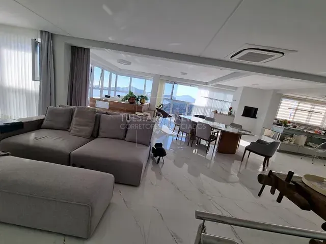 Cobertura / Penthouse com 278m² 4 quartos e 5 banheiros, à venda, no bairro Centro em Penha