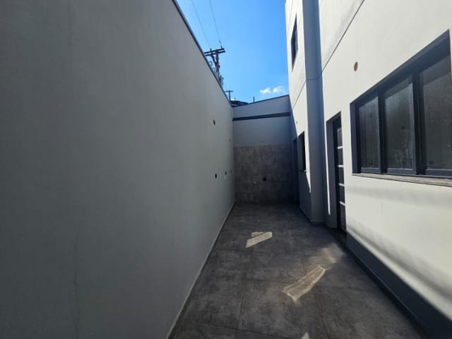 Sobrado 2 quartos e 2 banheiros, à venda, no bairro Vila Linda em Santo André