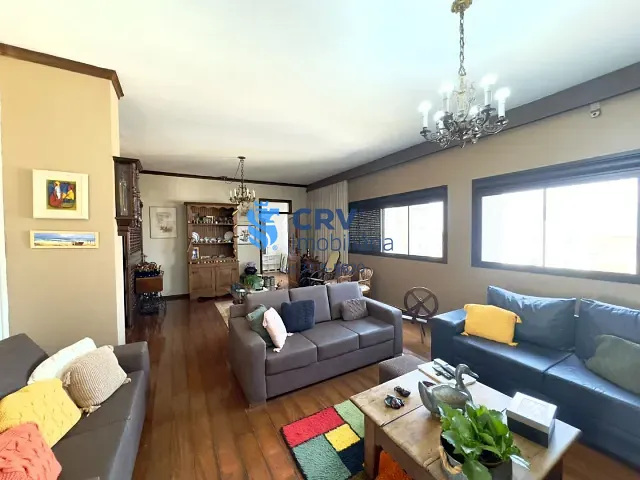 Cobertura / Penthouse com 580m² 4 quartos e 4 banheiros, à venda, no bairro Centro em Londrina