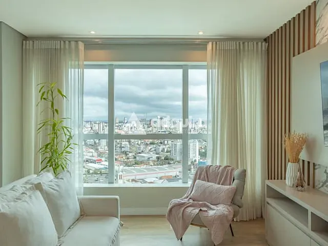 Cobertura / Penthouse com 228m² 3 quartos e 3 banheiros, à venda ou para alugar, no bairro Uvaranas em Ponta Grossa