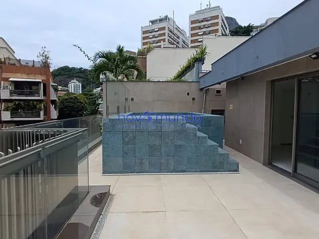 Cobertura / Penthouse com 197m² 1 quarto e 3 banheiros, para alugar, no bairro Leblon em Rio de Janeiro