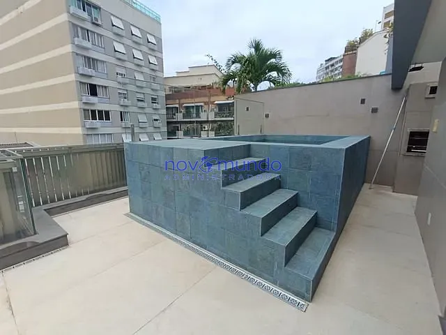 Cobertura / Penthouse com 197m² 1 quarto e 3 banheiros, para alugar, no bairro Leblon em Rio de Janeiro