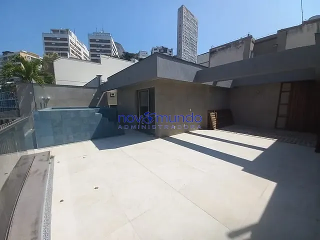 Cobertura / Penthouse com 197m² 1 quarto e 3 banheiros, para alugar, no bairro Leblon em Rio de Janeiro
