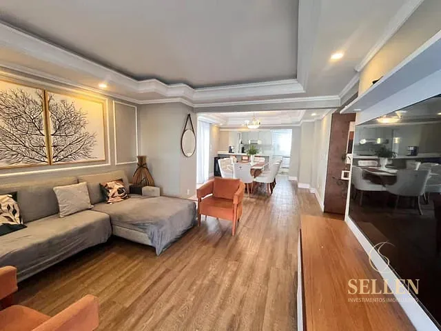 Cobertura / Penthouse 5 quartos e 7 banheiros, à venda, no bairro Centro em Balneário Camboriú