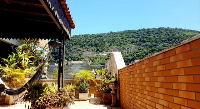 Cobertura / Penthouse com 500m² 4 quartos e 3 banheiros, à venda, no bairro Laranjeiras em Rio de Janeiro