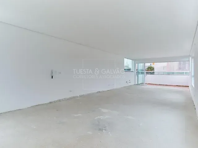 Cobertura / Penthouse com 222m² 3 quartos e 5 banheiros, à venda, no bairro Água Verde em Curitiba