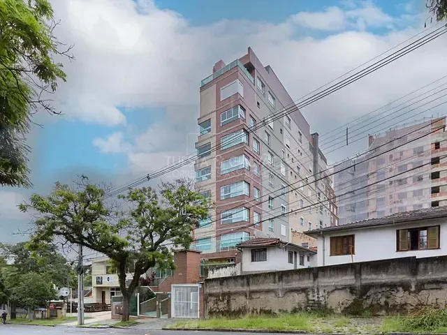 Cobertura / Penthouse com 222m² 3 quartos e 5 banheiros, à venda, no bairro Água Verde em Curitiba