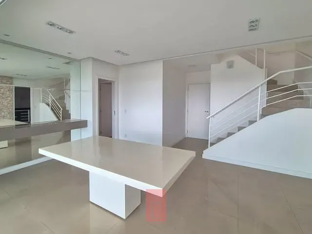 Cobertura / Penthouse 4 quartos e 4 banheiros, para alugar, no bairro Santa Teresinha em São Paulo