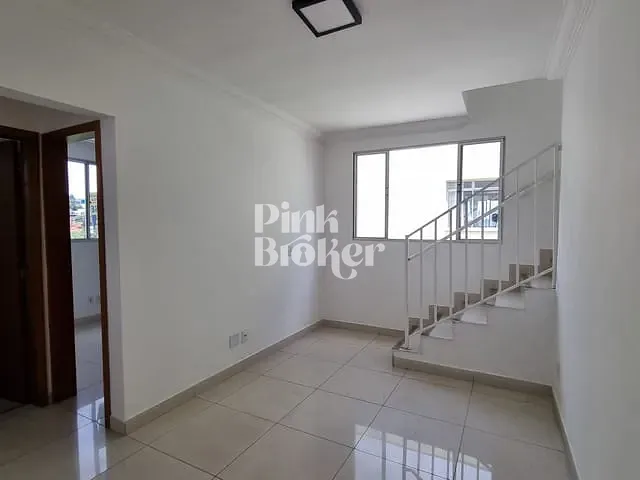 Cobertura / Penthouse com 125m² 2 quartos e 1 banheiro, à venda, no bairro Cabral em Contagem