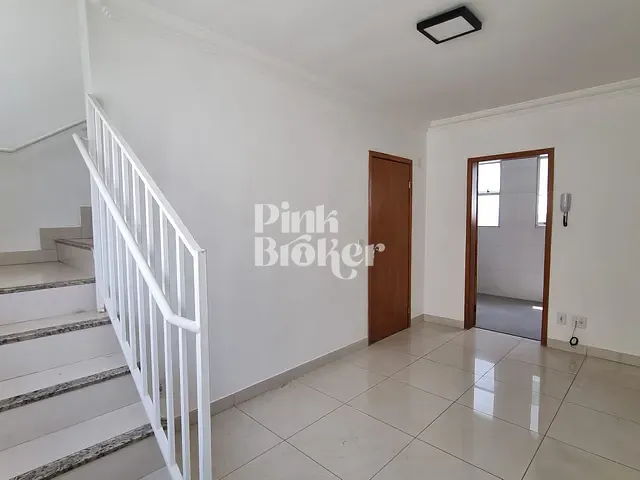 Cobertura / Penthouse com 125m² 2 quartos e 1 banheiro, à venda, no bairro Cabral em Contagem