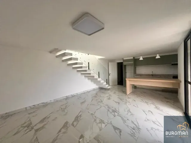 Cobertura / Penthouse 3 quartos e 3 banheiros, à venda, no bairro Fanny em Curitiba