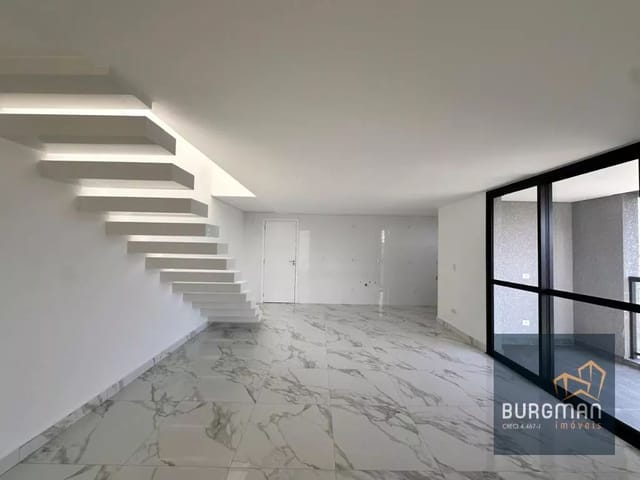 Cobertura / Penthouse 3 quartos e 3 banheiros, à venda, no bairro Fanny em Curitiba