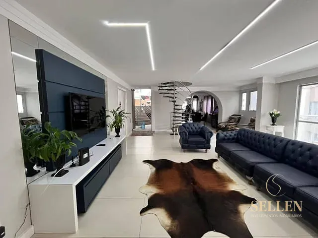 Cobertura / Penthouse 6 quartos e 6 banheiros, à venda, no bairro Centro em Balneário Camboriú