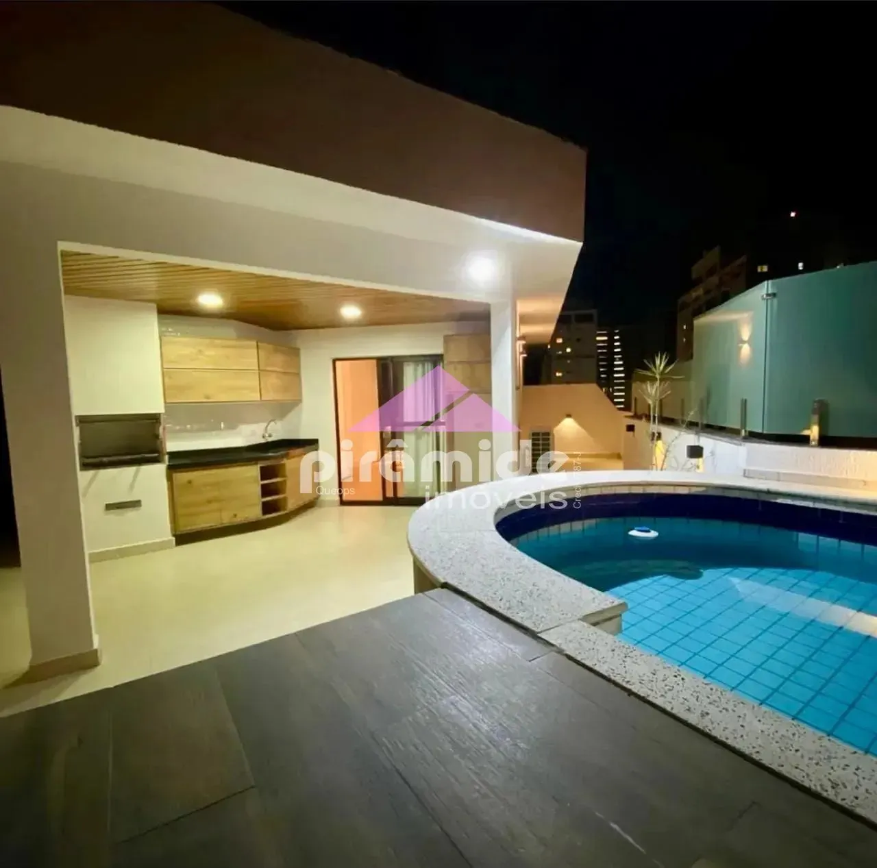 Cobertura, 3 quartos, 182 m² - Foto 1