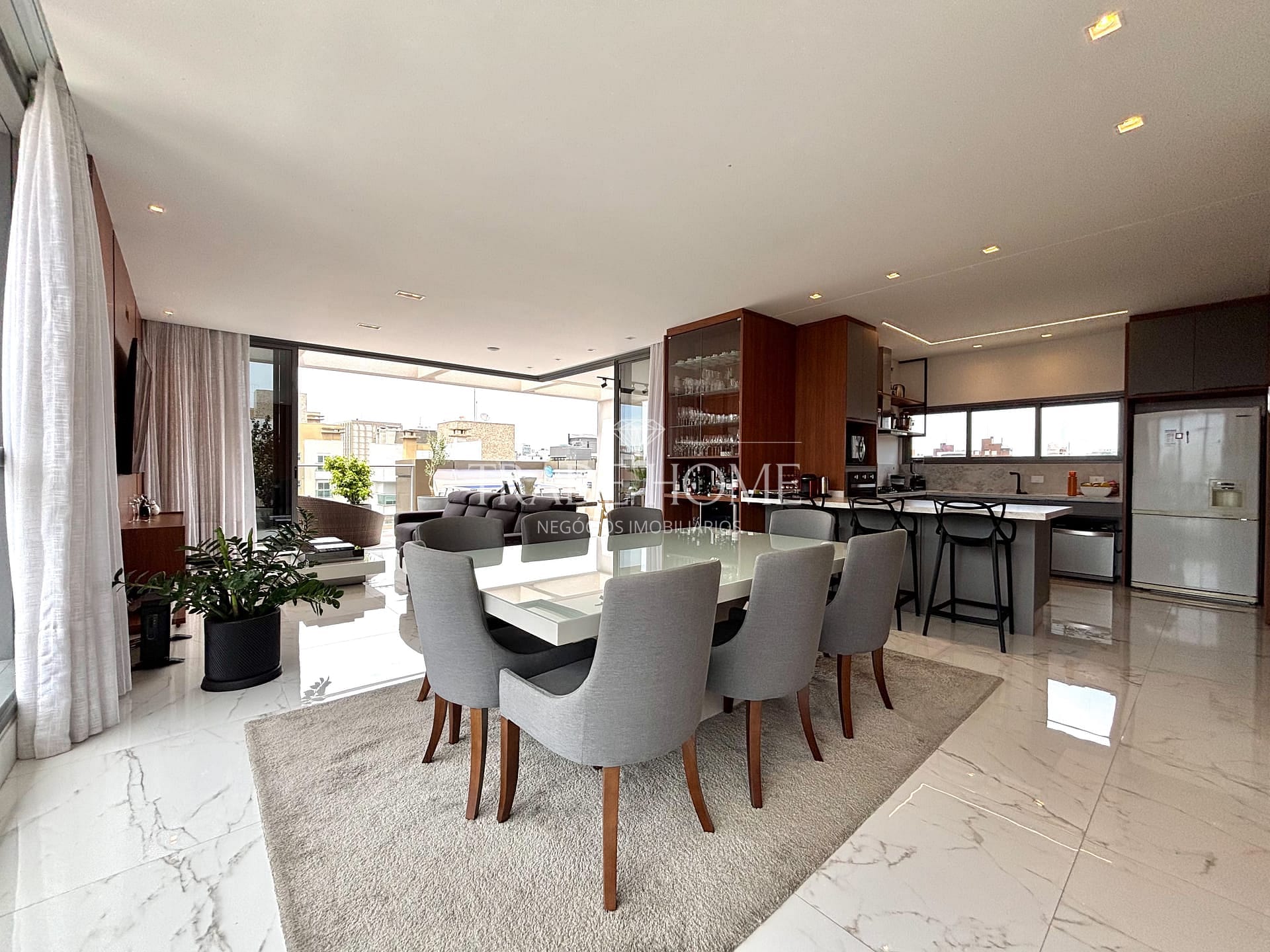 Cobertura, 3 quartos, 190 m² - Foto 2