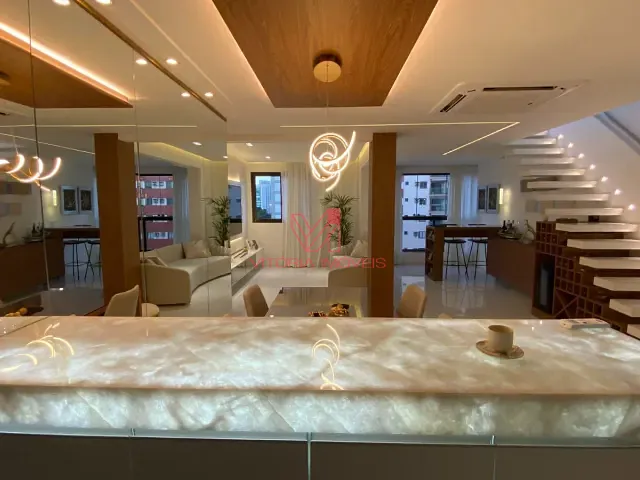 Cobertura / Penthouse com 233m² 3 quartos e 5 banheiros, à venda, no bairro Praia do Canto em Vitória