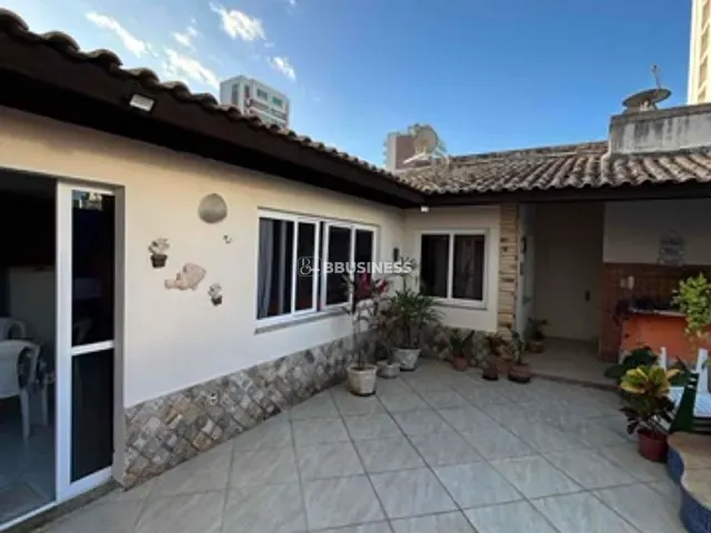 Cobertura / Penthouse com 250m² 4 quartos e 6 banheiros, à venda, no bairro Parque Tamandaré em Campos dos Goytacazes