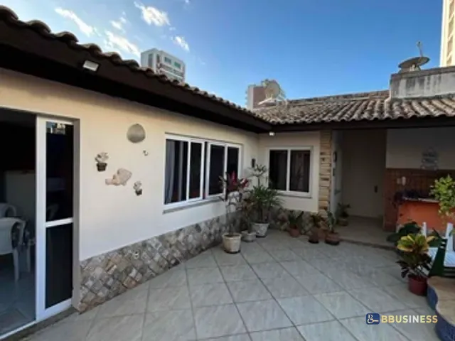 Cobertura / Penthouse com 250m² 4 quartos e 6 banheiros, à venda, no bairro Parque Tamandaré em Campos dos Goytacazes