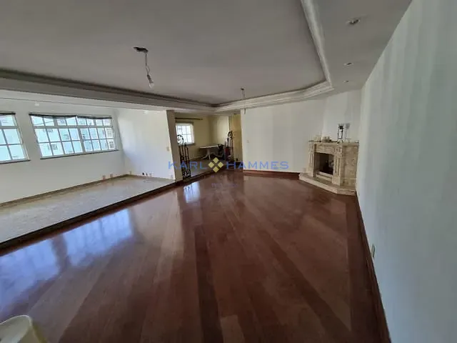 Cobertura / Penthouse com 214m² 4 quartos e 3 banheiros, à venda, no bairro Centro em Petrópolis