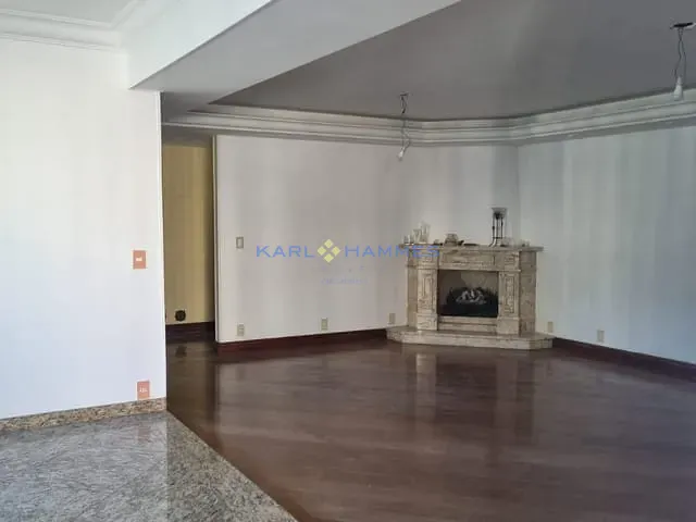 Cobertura / Penthouse com 214m² 4 quartos e 3 banheiros, à venda, no bairro Centro em Petrópolis