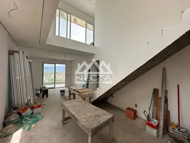 Cobertura / Penthouse 4 quartos e 3 banheiros, à venda, no bairro Indaiá em Caraguatatuba