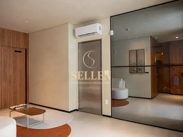 Cobertura / Penthouse com 404m² 4 quartos e 5 banheiros, à venda, no bairro Centro em Balneário Camboriú