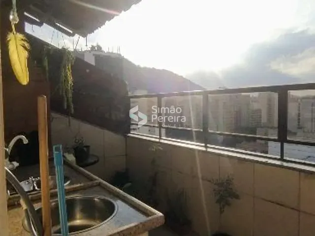 Cobertura / Penthouse 2 quartos e 1 banheiro, à venda, no bairro Centro em Juiz de Fora