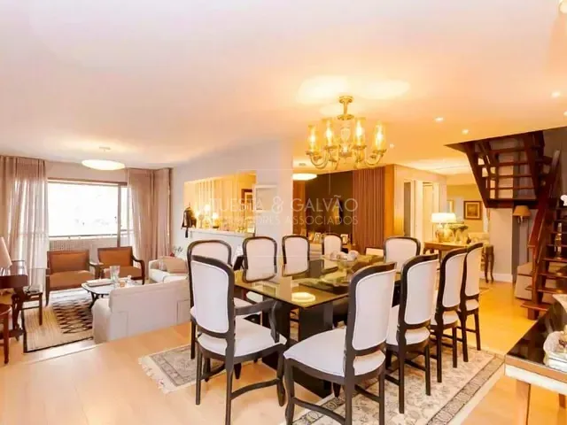 Cobertura / Penthouse com 223m² 3 quartos e 5 banheiros, à venda, no bairro Batel em Curitiba